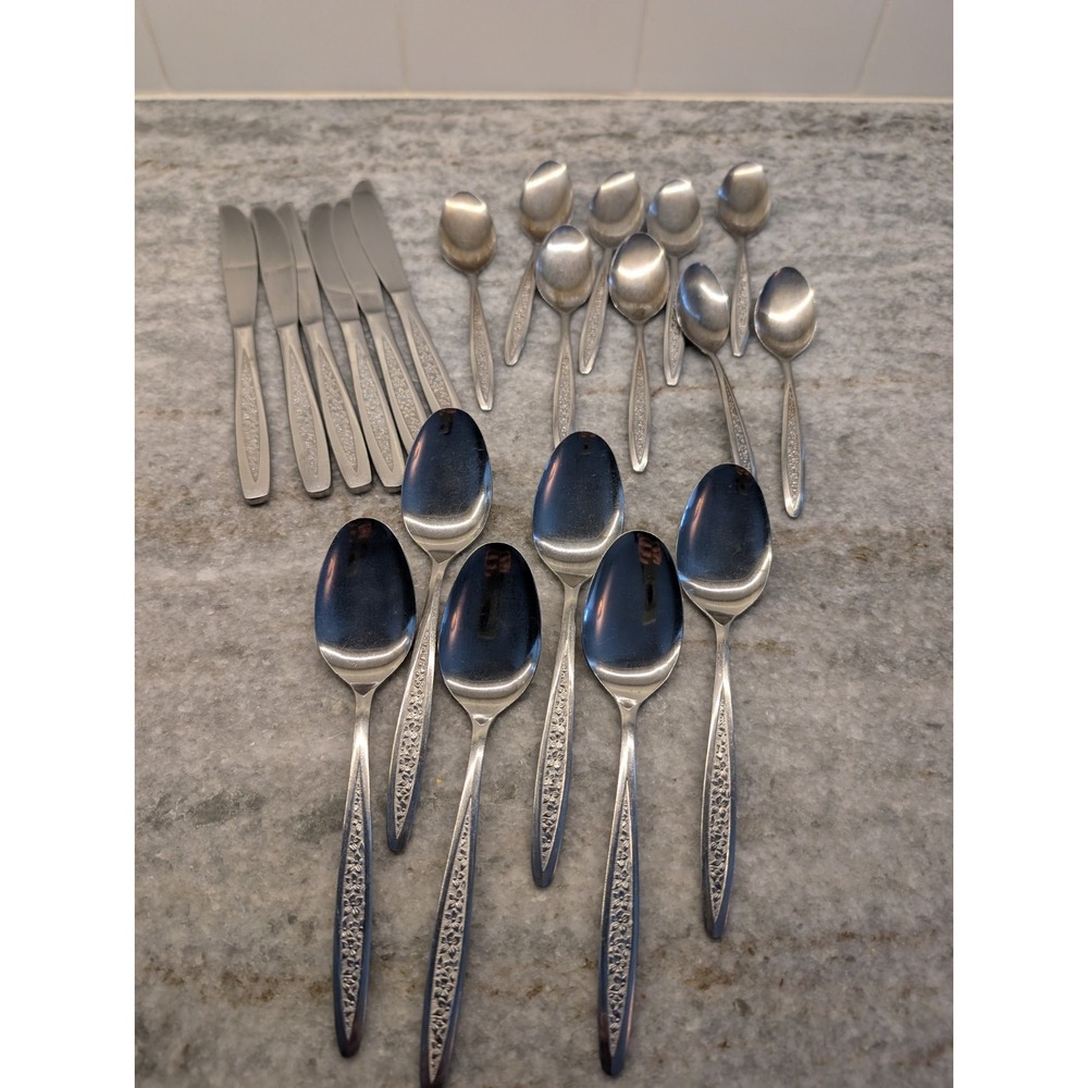21 Vintage Stainless Steel Korea Floral Flatware Customcraft Knives And Spoons‎